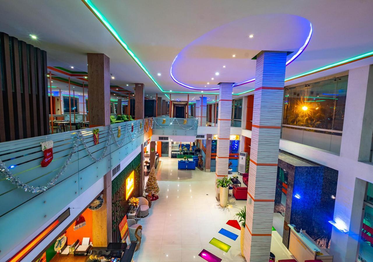 Miyanna Hotel Medan Exterior foto