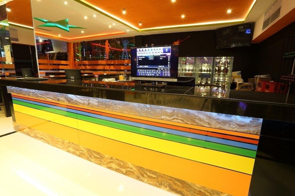 Miyanna Hotel Medan Exterior foto