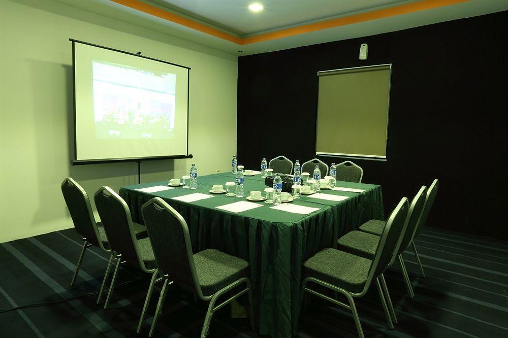 Miyanna Hotel Medan Exterior foto
