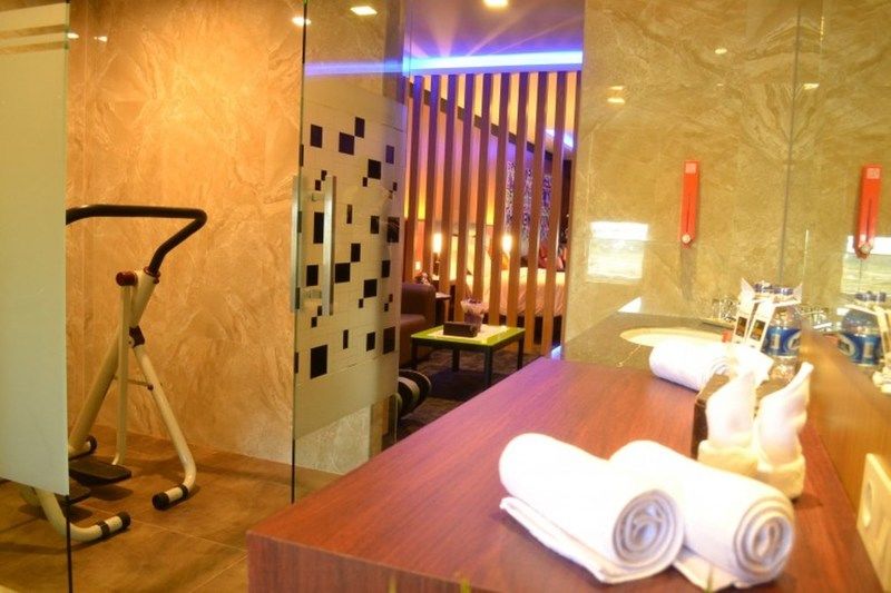 Miyanna Hotel Medan Exterior foto